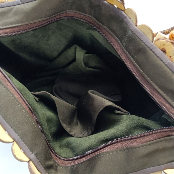 Wooden Womens Hawaiian Handbag. - Picture 13 of 14